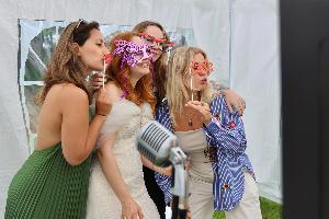 1464-1941787496.nl_photobooth_trouwen_8